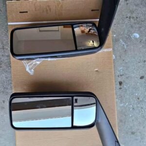 Freightliner cascadia mirror