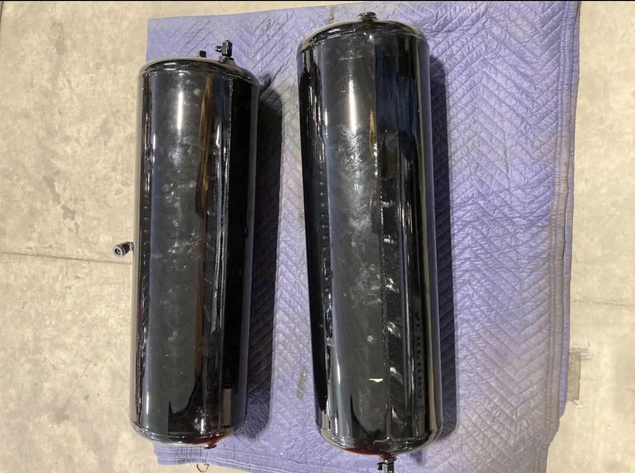 Peterbilt air tanks - Image 3