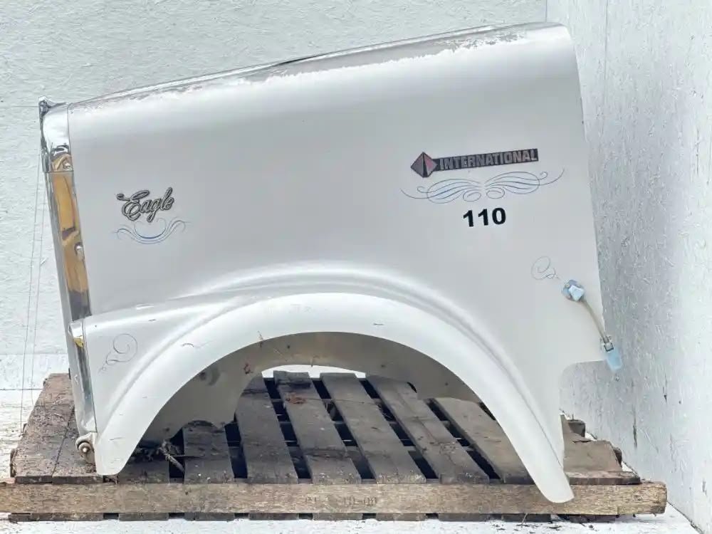 International 9370 complete hood - Image 6