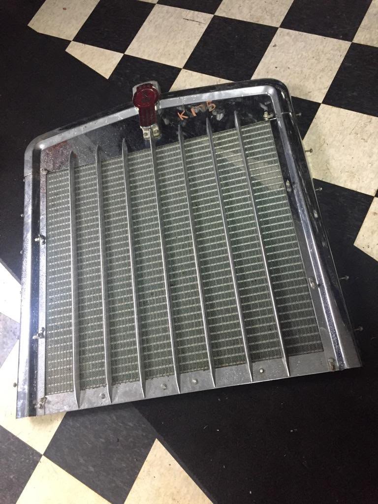 Kenworth w900 grill