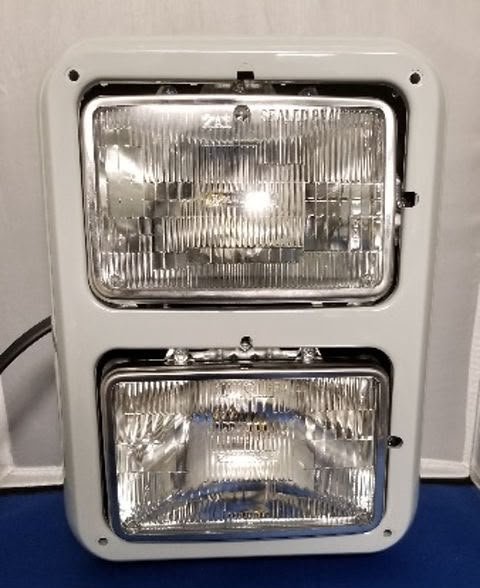 International 9370 headlight