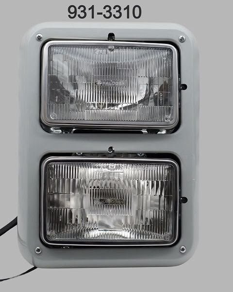 International 9370 headlight - Image 2