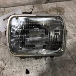 International 9670 headlight