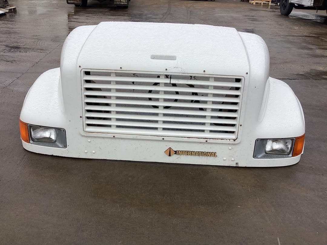 International 4700 complete hood