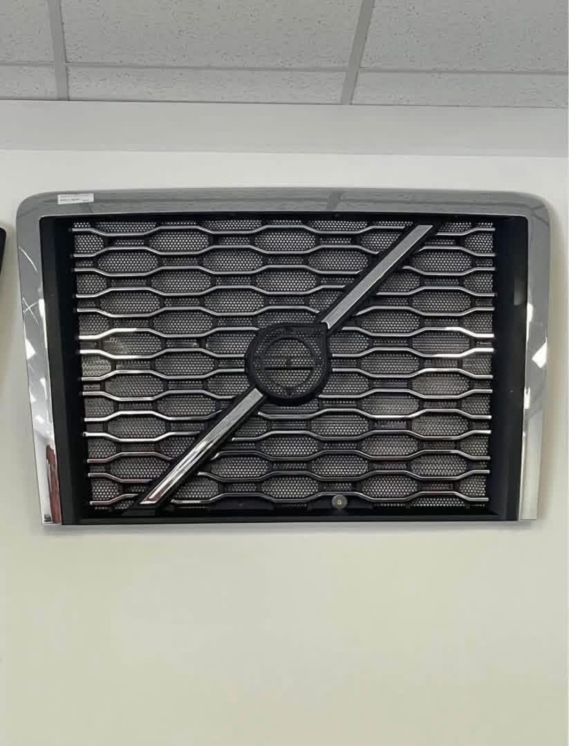 Volvo vnl grill